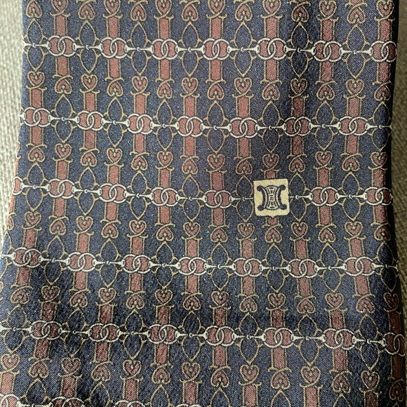 Celine | Vintage Chain Print Interlocking Multicolored Silk Tie - Picture 2 of 16